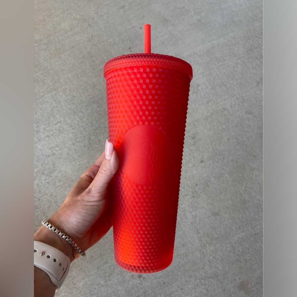 NWT Starbucks Matte Red Studded Holiday Tumbler w/ Straw Cup 24 Oz